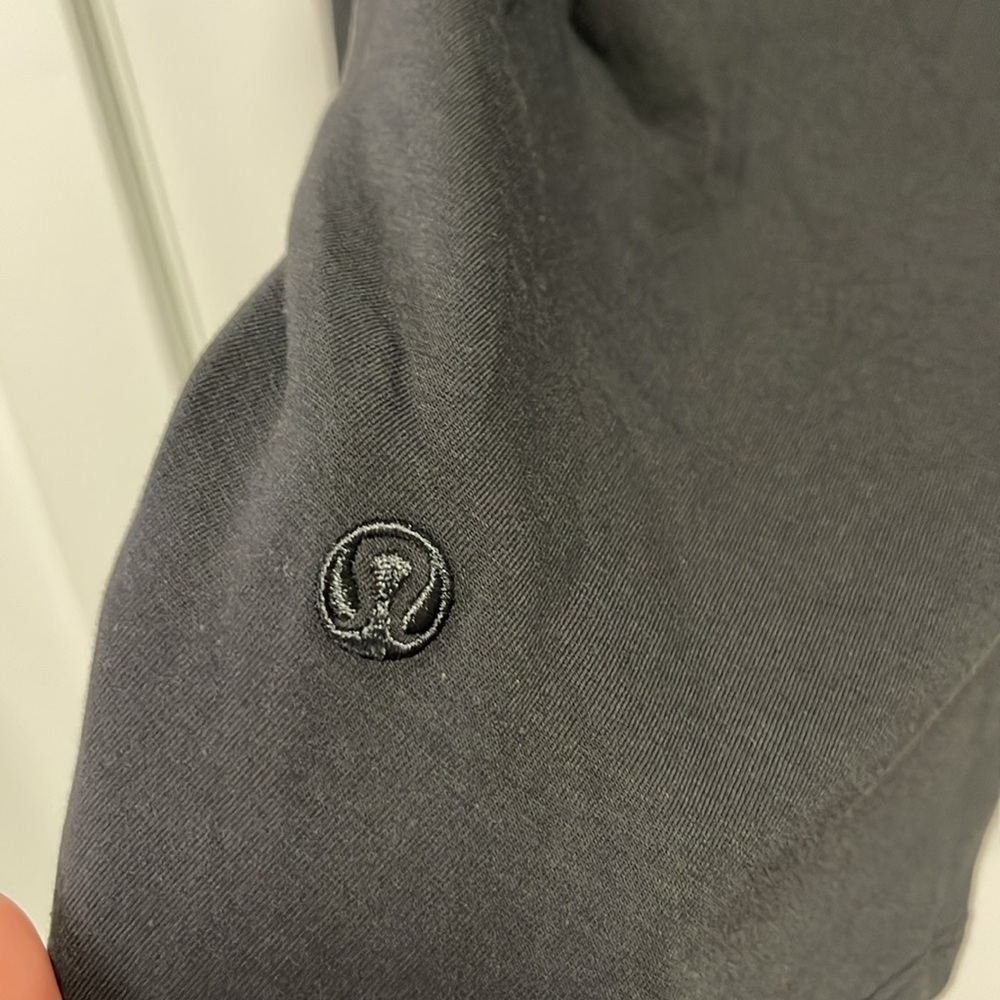 NWT Lululemon Twist-Back Relaxed- Fit Long-Sleeve Shirt - Picture 9 of 11